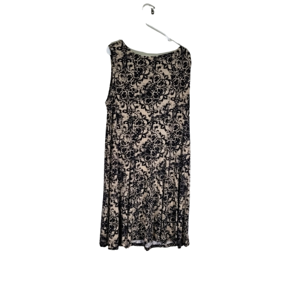 cb established 1962- Tan and black scoop neck dress. Plus Size 18